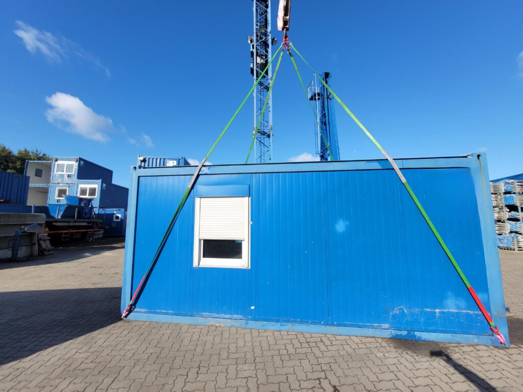 Container sicher Verladen ohne den Einsatz einer Leiter
