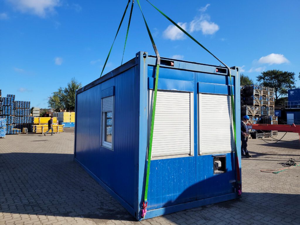 Container sicher Verladen ohne den Einsatz einer Leiter